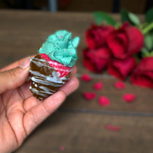 Load image into Gallery viewer, Chocolate dipped Strawberry waxmelts