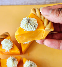 Load image into Gallery viewer, Pumpkin Pie Waxmelt Slices
