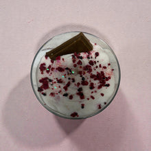 Load image into Gallery viewer, Velvet Crumble Bliss Candle
