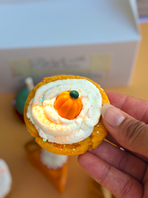 Load image into Gallery viewer, Baked with Fall Love Waxmelts
