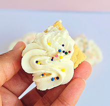 Load image into Gallery viewer, Sweet Celebration Birthday Cake Waxmelts
