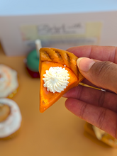 Load image into Gallery viewer, Baked with Fall Love Waxmelts
